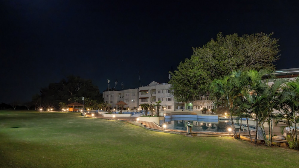 Eagleton - The Golf Resort