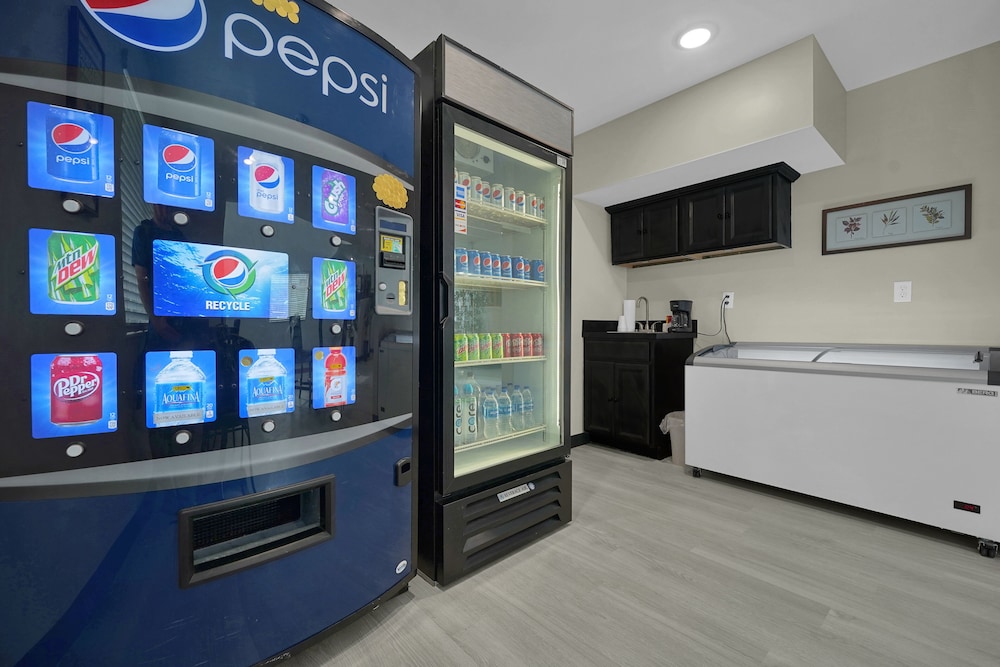 Holmes Suites Inn Columbus Pataskala - I-70 East - Property Image 14