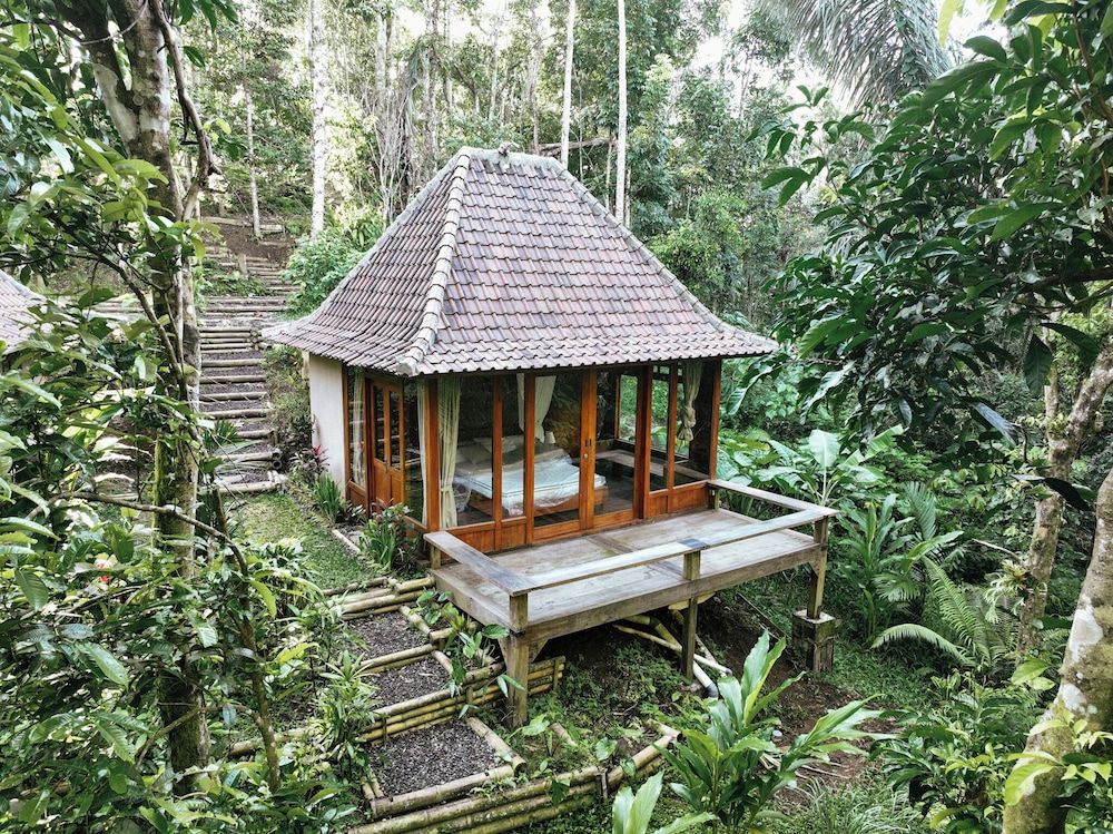 The Karu Cabin by AGATA