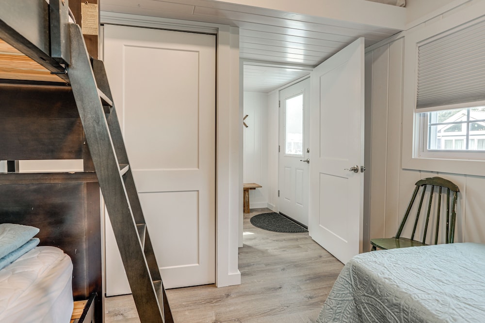 Dock, Deck & Fire Pit! Chautauqua Lake Retreat