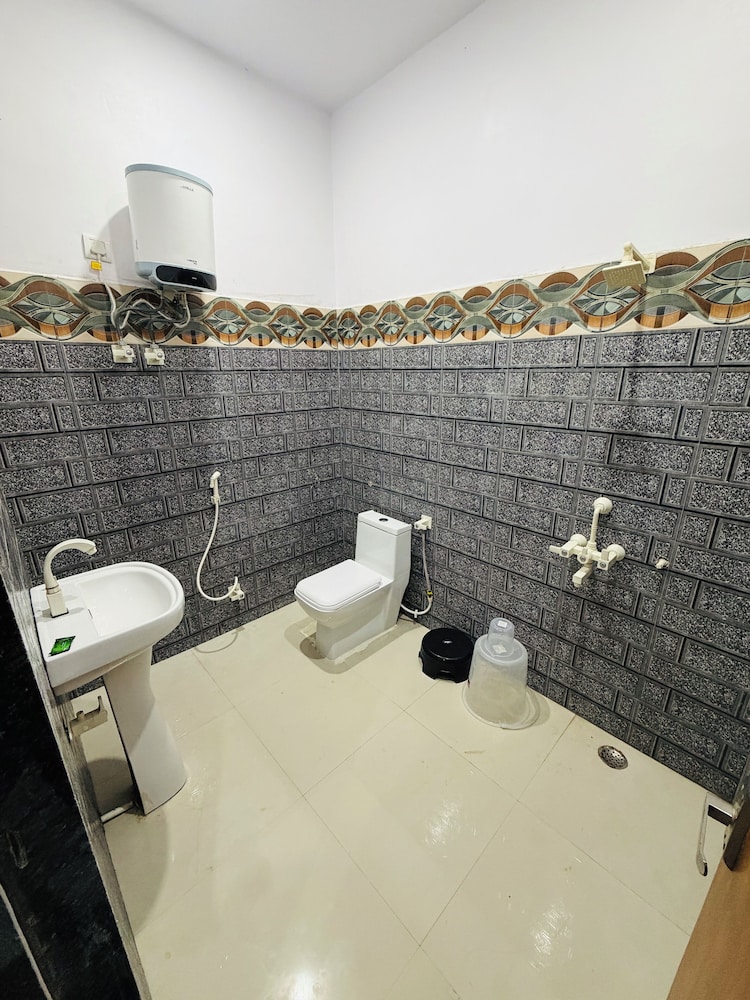 Hotel Shri Ji Nikunj Vrindavan