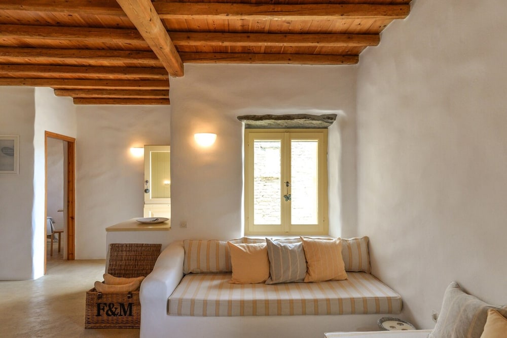 Sea-aura House in Tinos