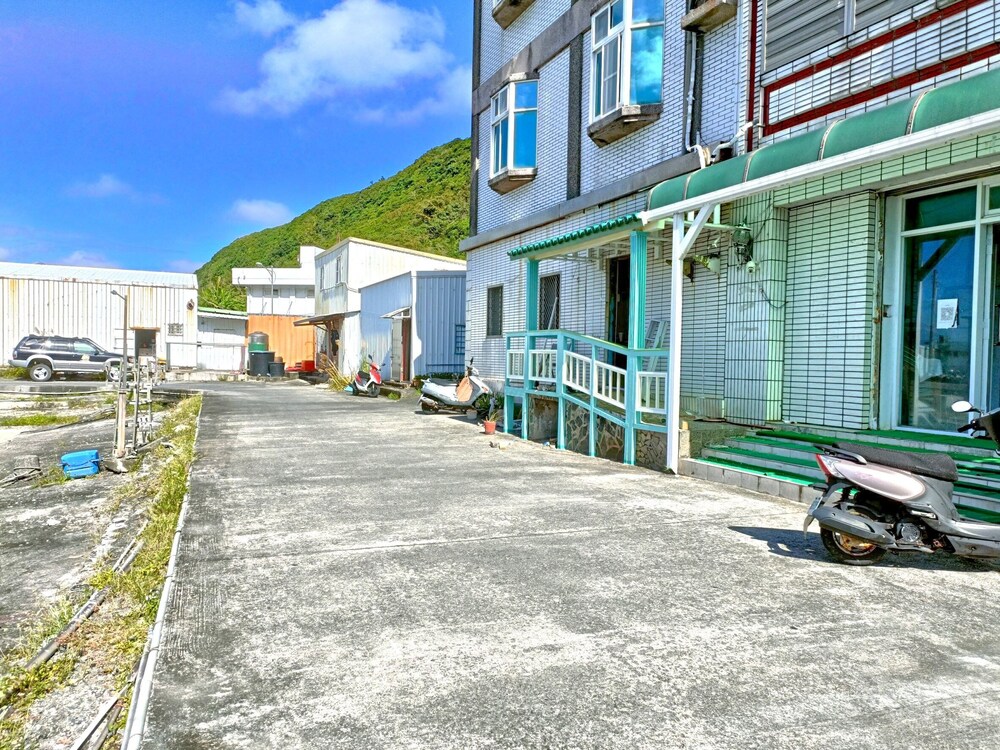 Photo 12