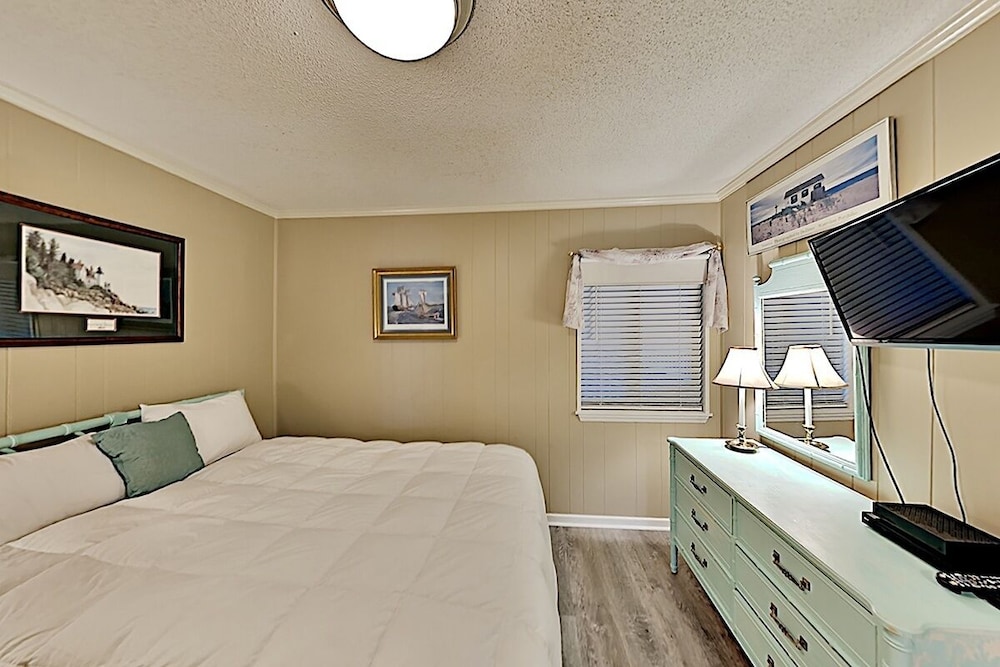 A Place At The Beach Iii 9520-2b 2 Bedroom Condo