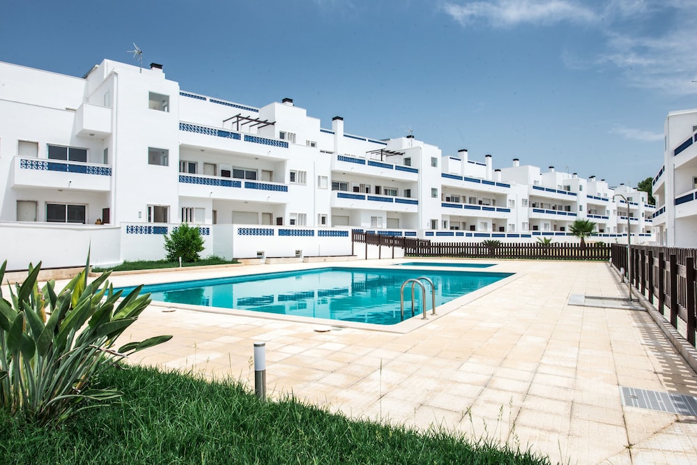 Santa Luzia Residence by MarsAlgarve