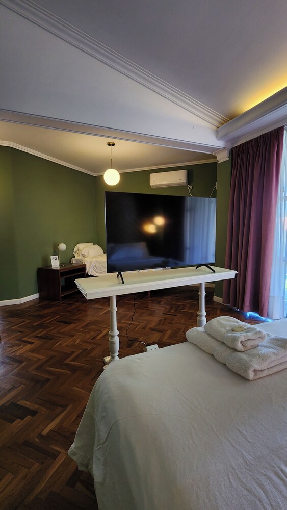 El Cerquero, Guest House