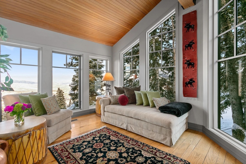 Stag Lodge at Deer Valley Resort - Three Bedroom Residence with Loft and Spa #14 3 Condo