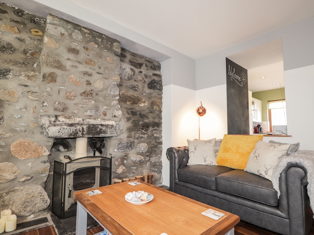 2 Seafield Place