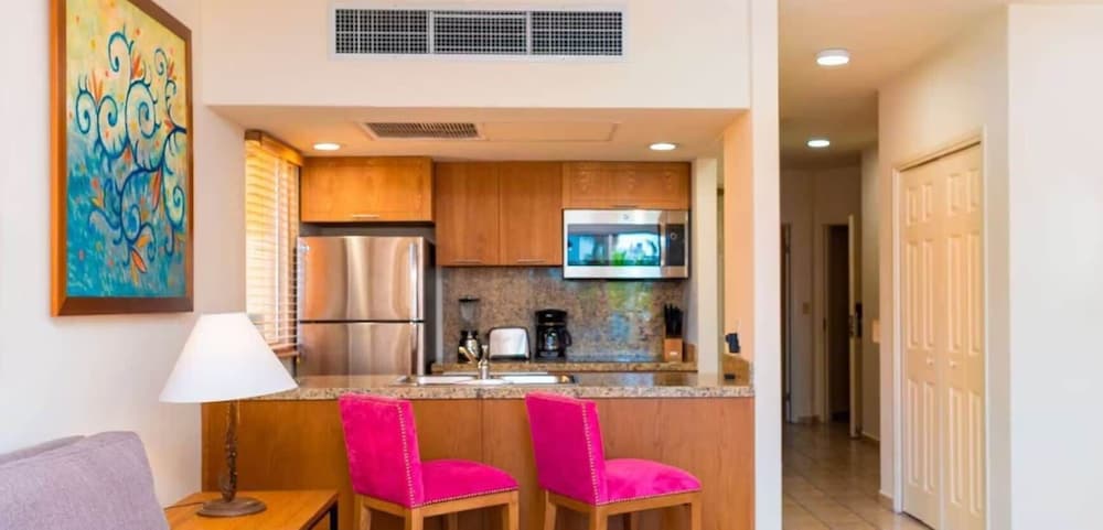 1BD Cabo Stunning Views & Resort view 4