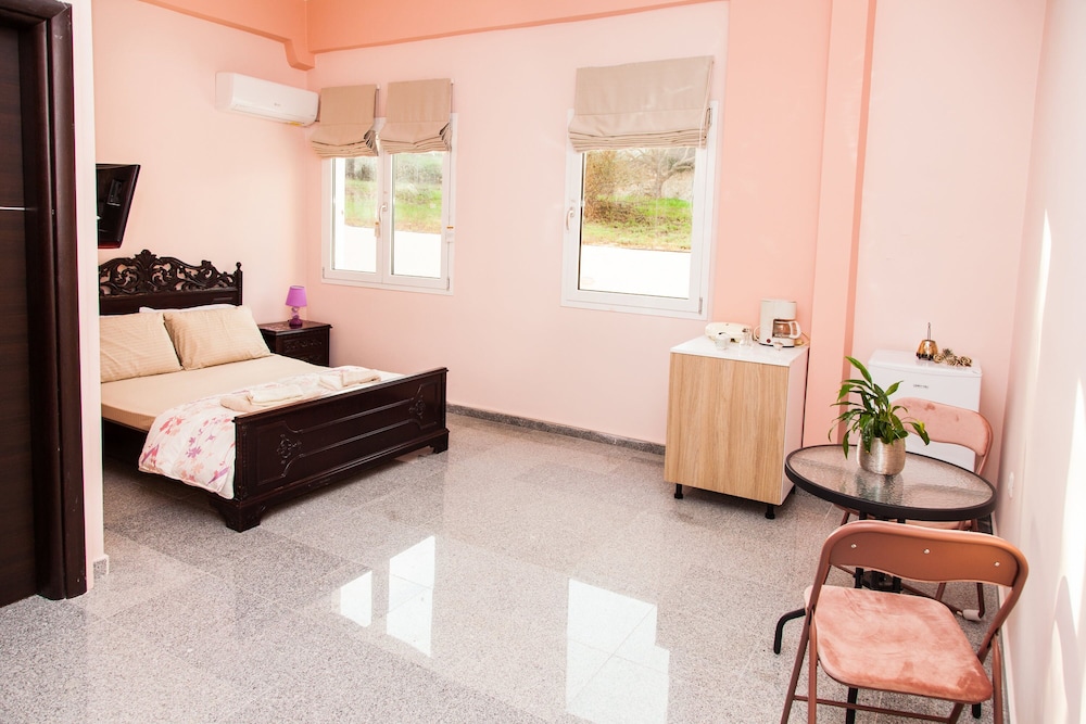 Bright and Relax Studio C in Porto Rafti