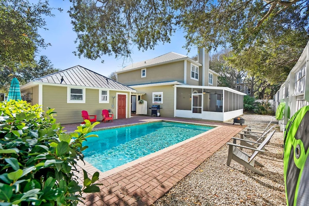 Beach House Pool Golf Cart Game Room BBQ