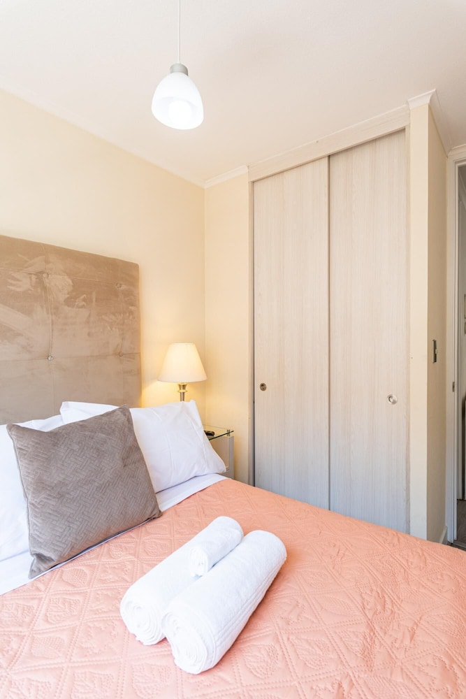 Urban Bright - 2BR TV Wifi Metro