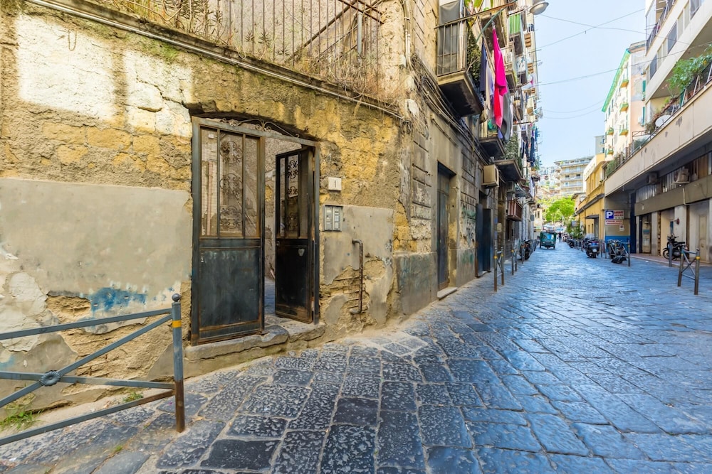 Riviera di Chiaia Studio Apartment