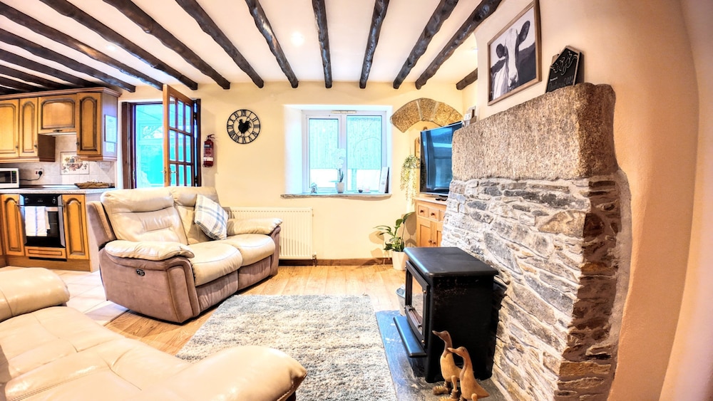 Haycombe Farm Cottage