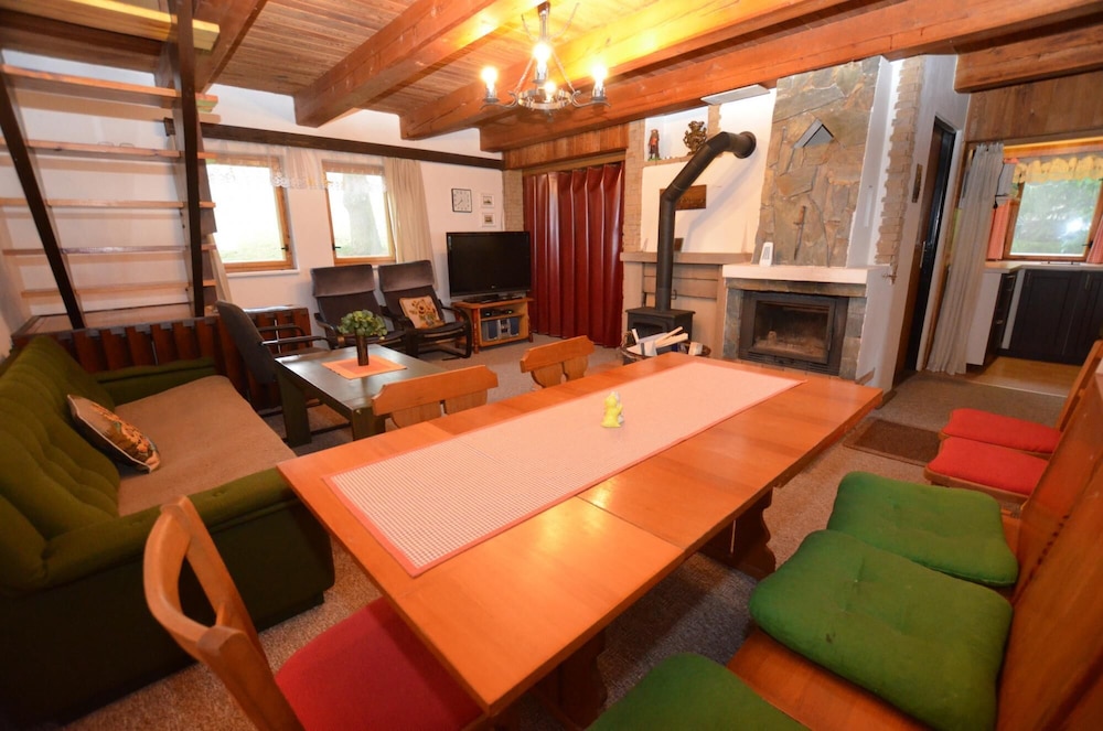 Mountain Chalet Hoja 2