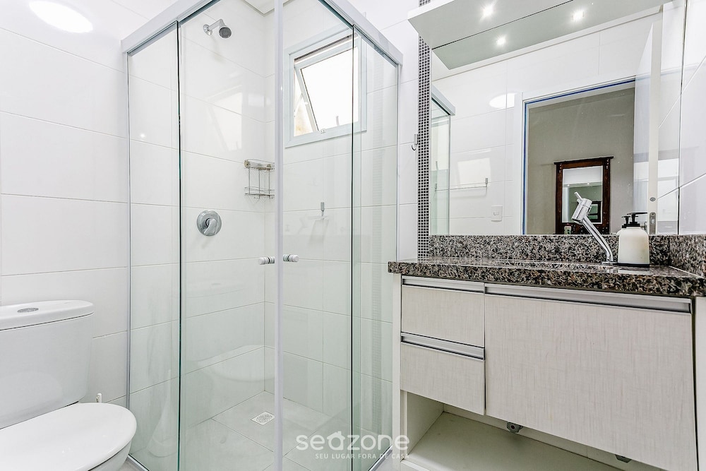 Lindo e Espacoso Apartamento nos Ingleses Sdo206
