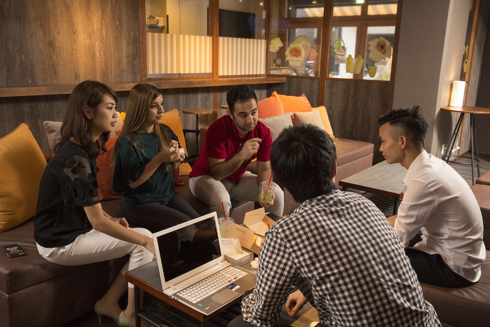 e-hostel Shinsaibashi