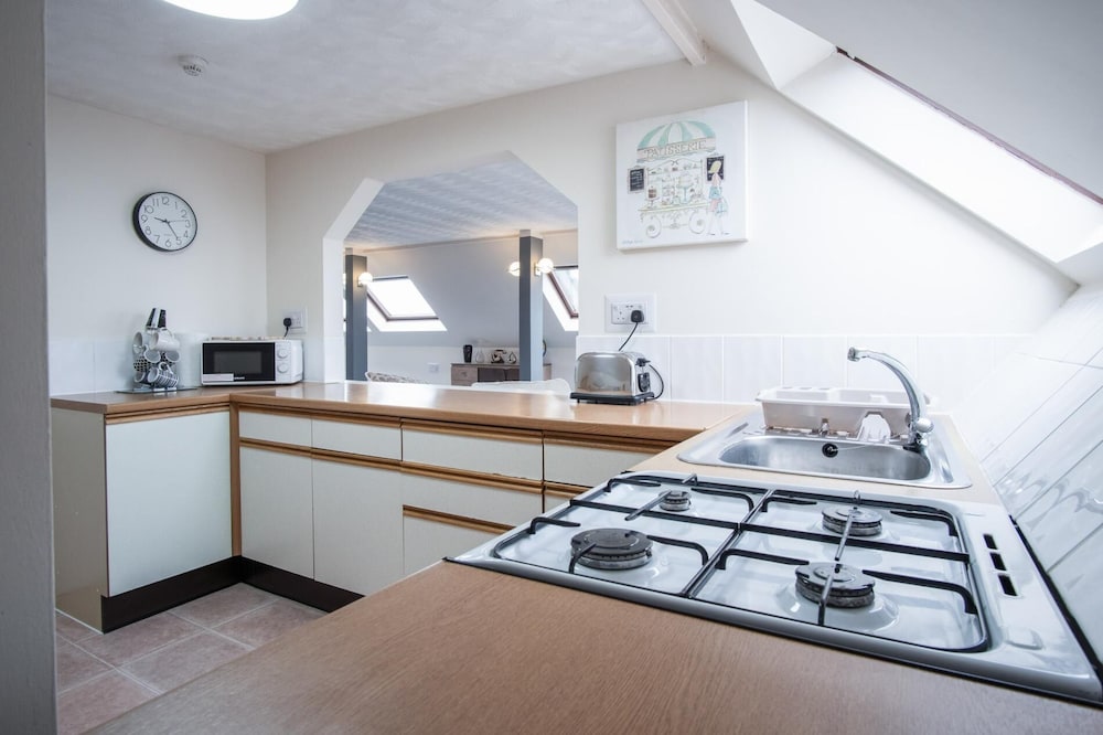 The Penthouse - 1 Bedroom Penthouse - Milford Haven