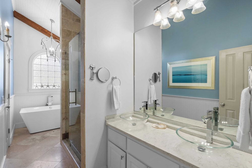 30A Beach House w/ Private Pool, Fire Pit, BBQ & Golf Cart to Rosemary Beach