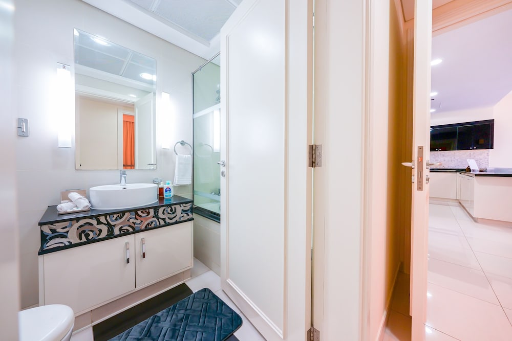Tanin - Ultra Luxurious Facing Dubai Mall Near Burj Khalifa
