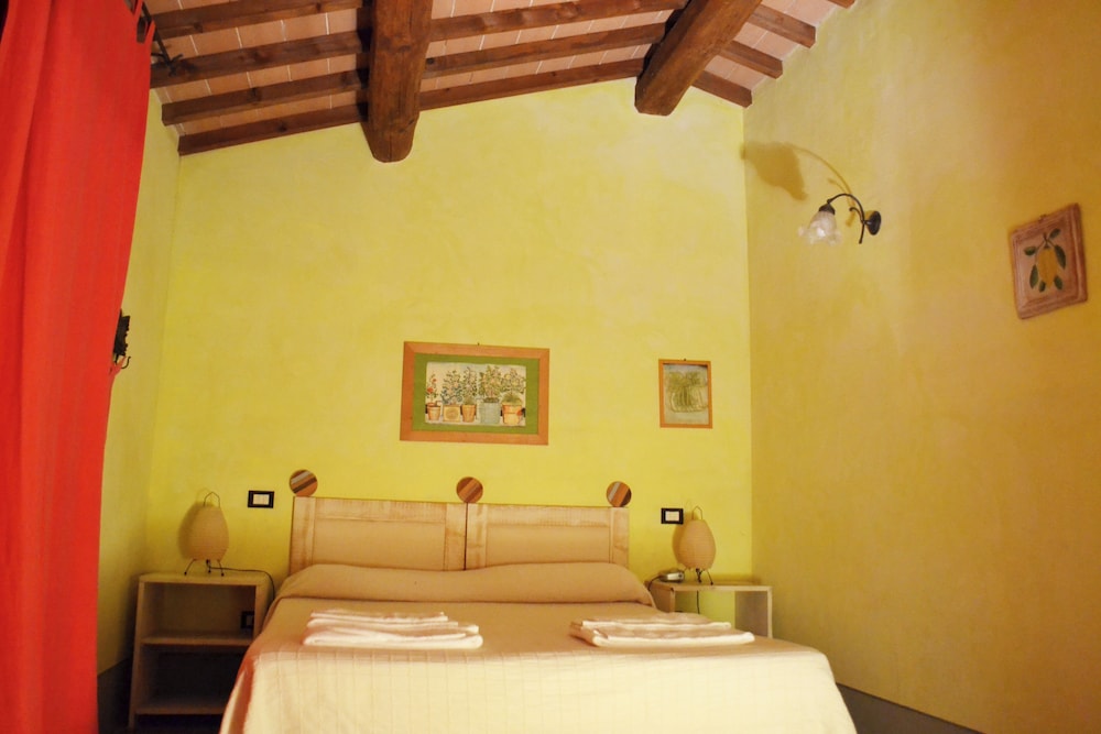 Apt. La Vecchia Cedraia, Wifi, Perugia photo 3