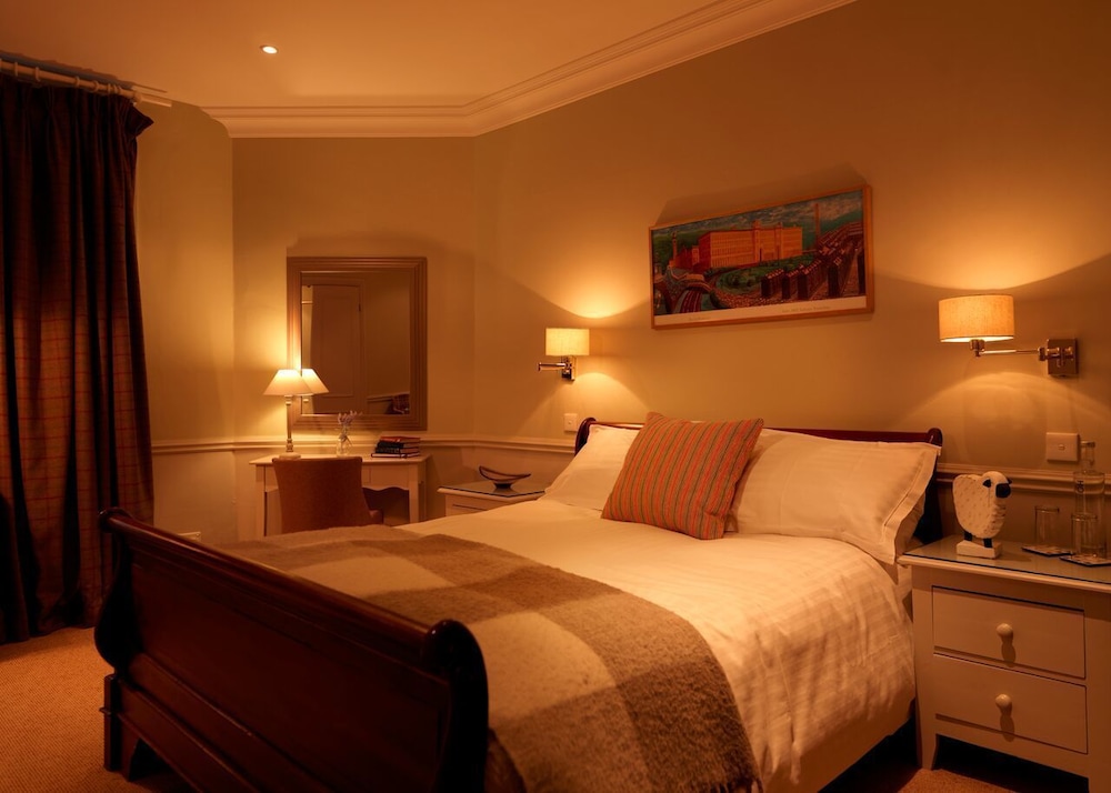 The Fell Hotel