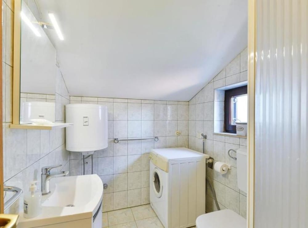 Apartments Franica With Heated Pool and Hot-tub