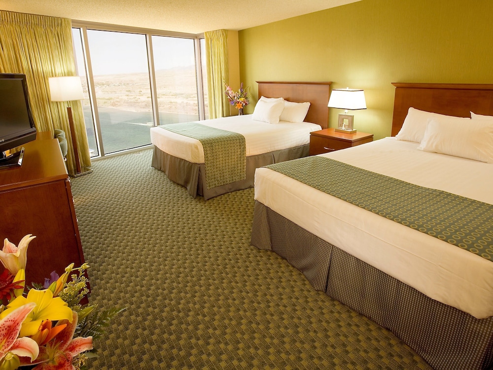 Laughlin Vacations - The Aquarius Casino Resort, BW Premier Collection - Property Image 5
