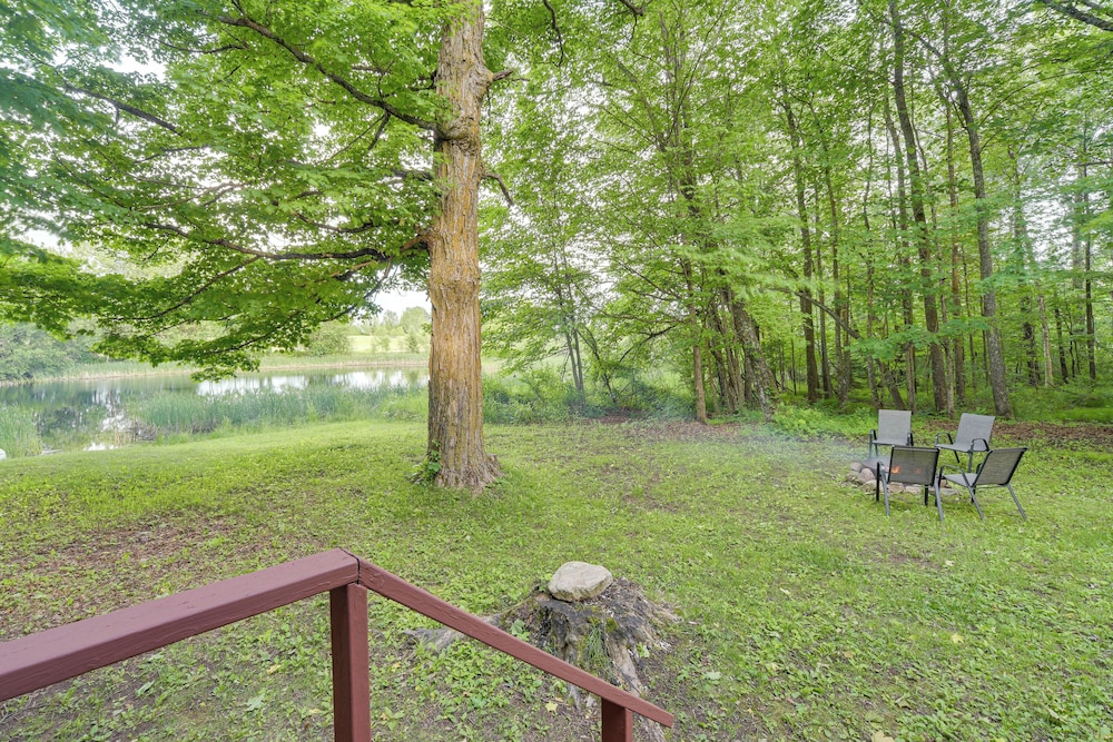Authentic Log Cabin w/ Private Pond in Glidden