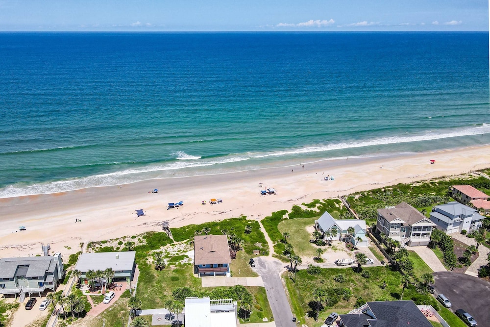 Oceanfront Steps to Sand Deck Pets Welcome