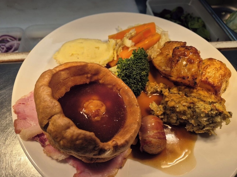 Ladybower Inn