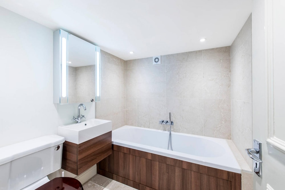 Marble Arch 3bed Family Home