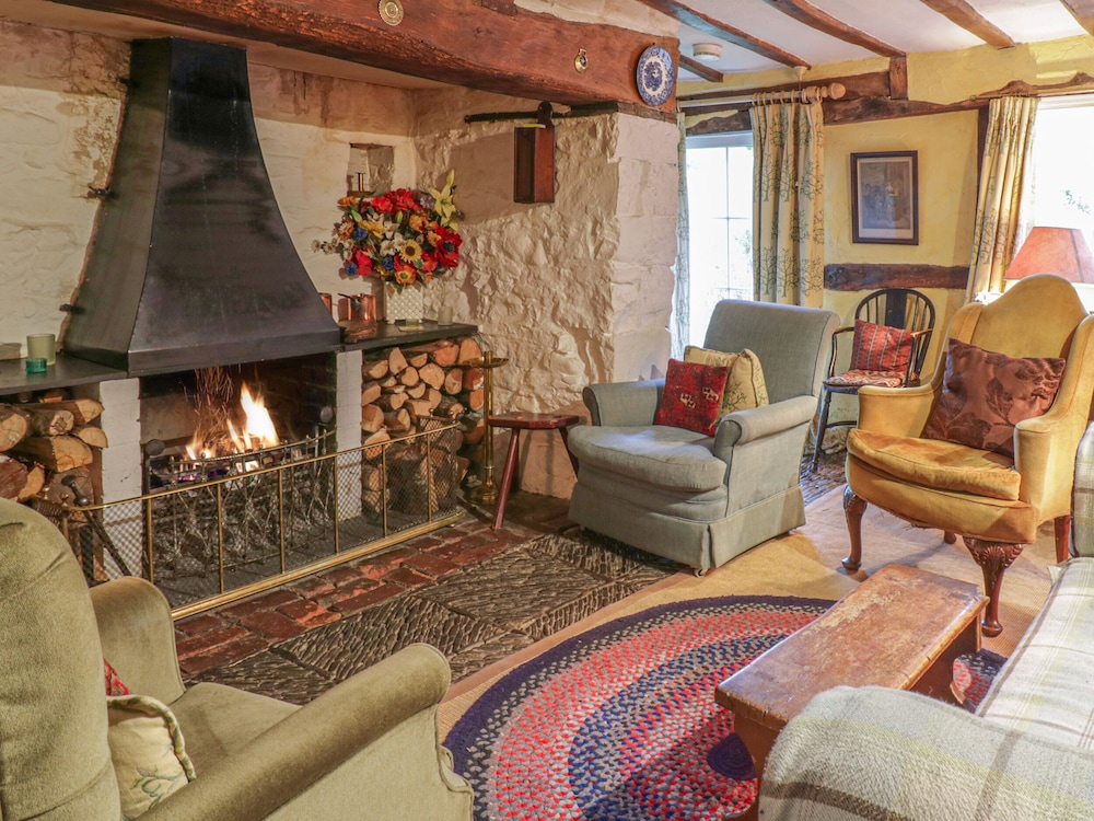Lower Dolgenau- The Cottage