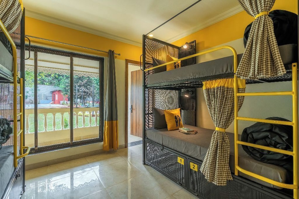 The Hosteller Lonavala City Centre