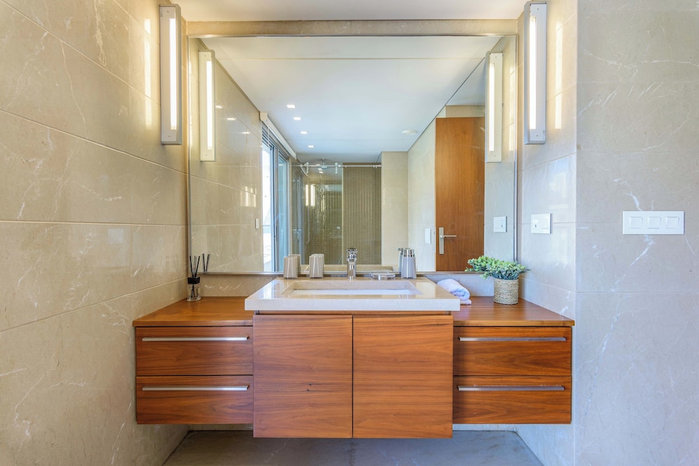 Solidere Lavish Apartments in Downtown Beirut