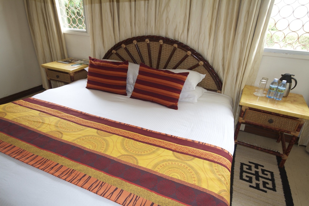 Mweya Safari Lodge