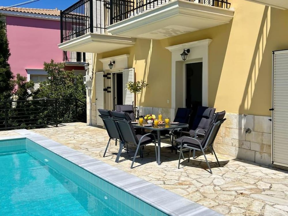 Villa Allegra in Tzamarelata