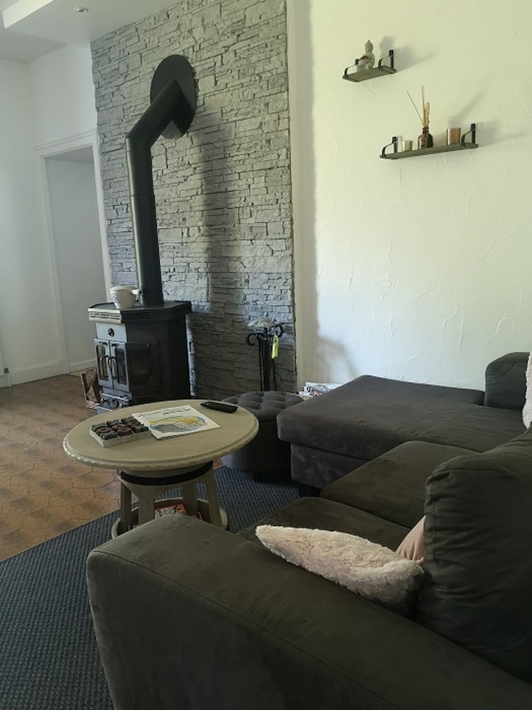 Photo 9