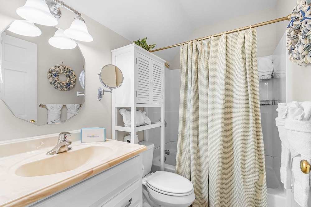 249 Pearl Paradise: 3br/3ba Pool Home! 3 Bedroom Home