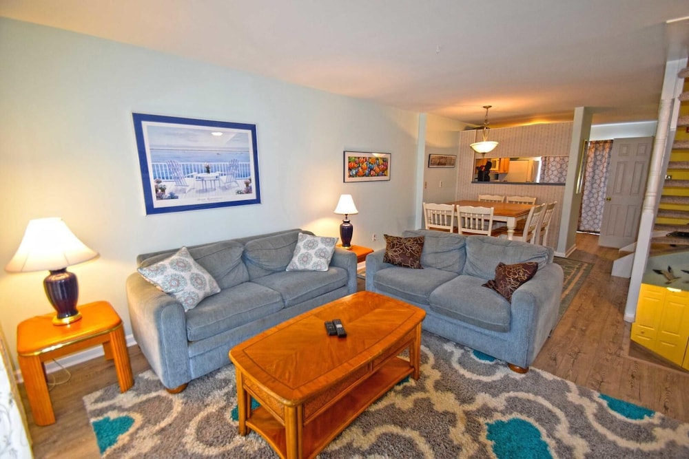Harbour Bay 19 2 Br townhouse by RedAwning