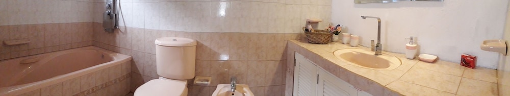 Photo 33
