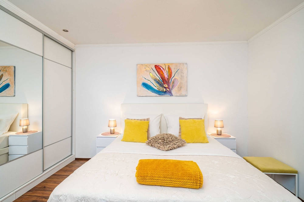 Apartments Sandito