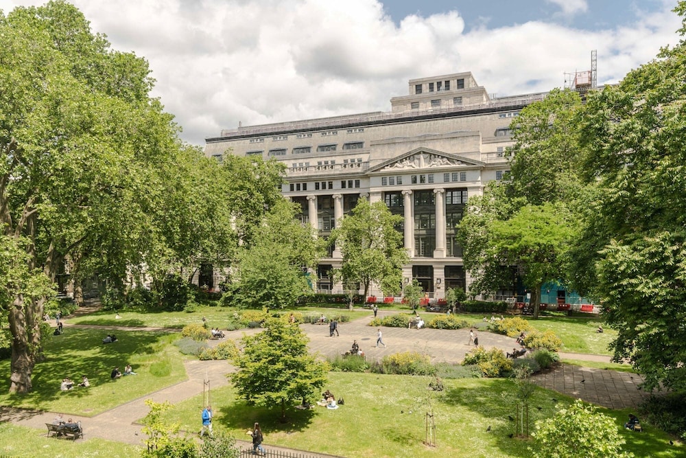 The Honourable - Bloomsbury Square By Frankie Says