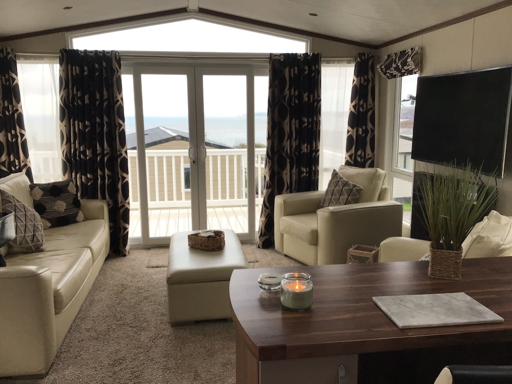 Newquay Haven Caravan 42x14 With Ocean Views