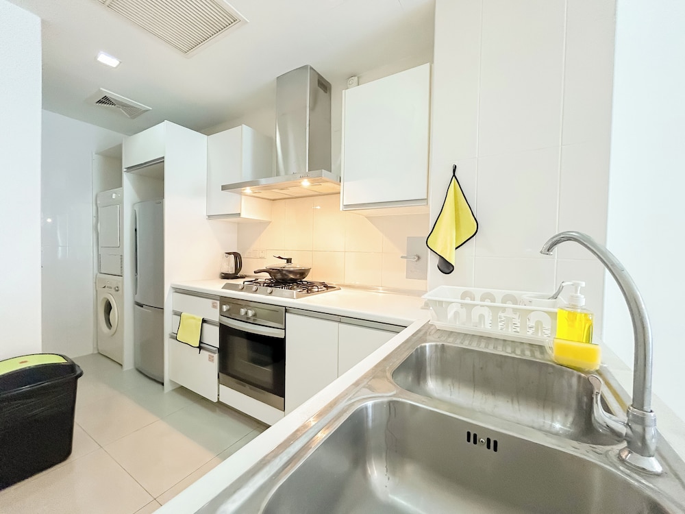 Solaris Dutamas by Manhattan Group