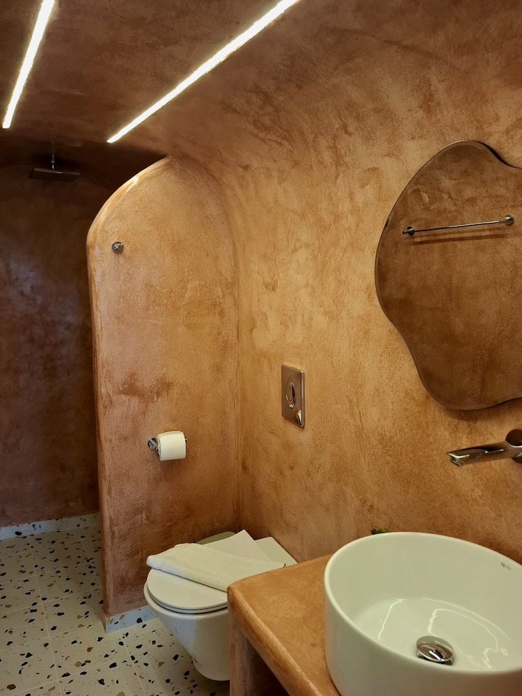 Mardanza Krokos Suites