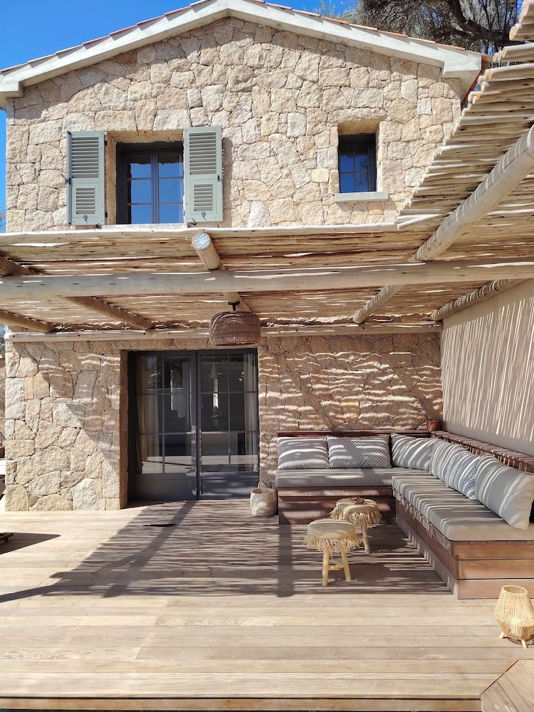 Luxury Villa a Nepita Beach Access Through the Maquis