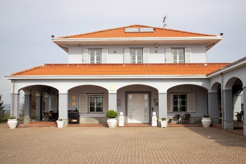Villa Magna With Pool and Park - Langhe Hills