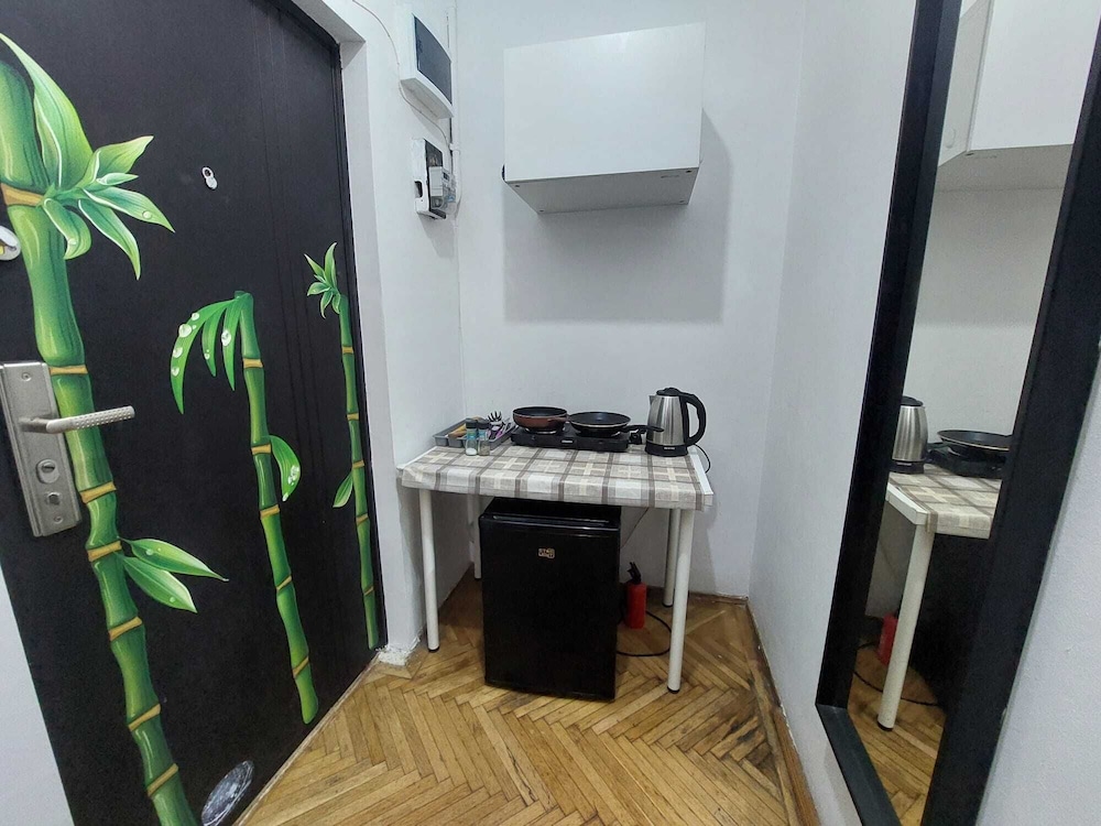 amzei square Apt