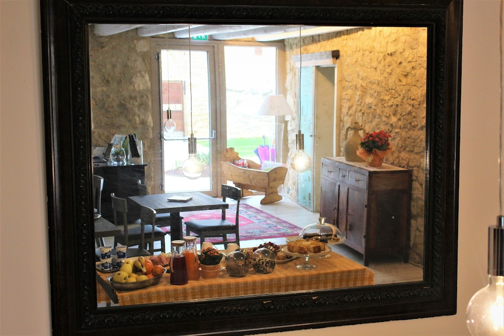 Arco di Vino - Tourist Location